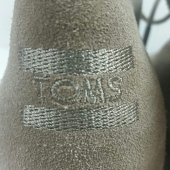 Toms taupe suede wedge booties. Sz 8.5 - Picture 4 of 7